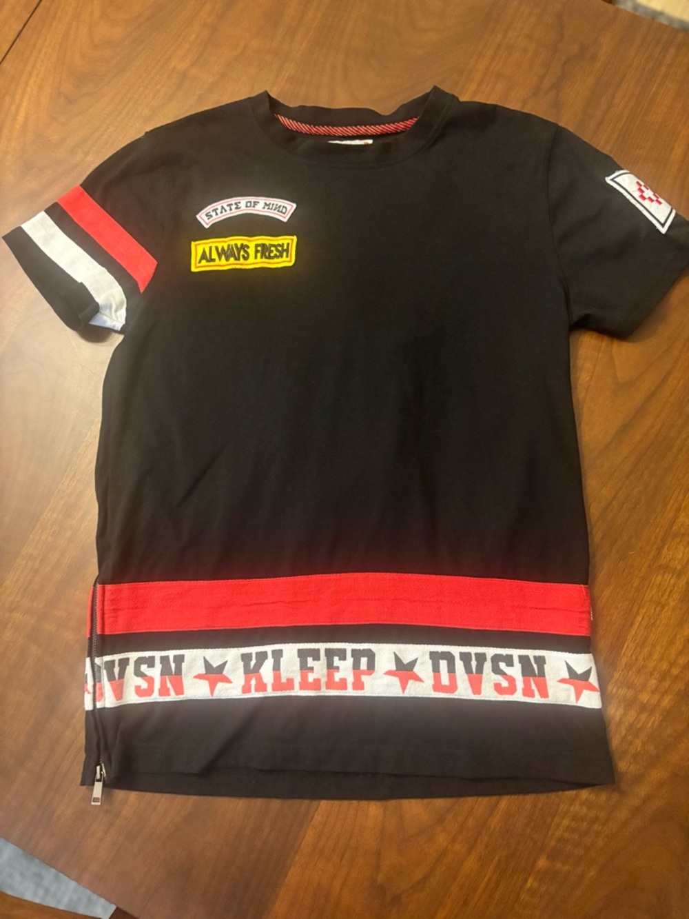 KLEEP Black Moto Streetwear Tee Top L Side Zip Patch Graphic Trim Shirt